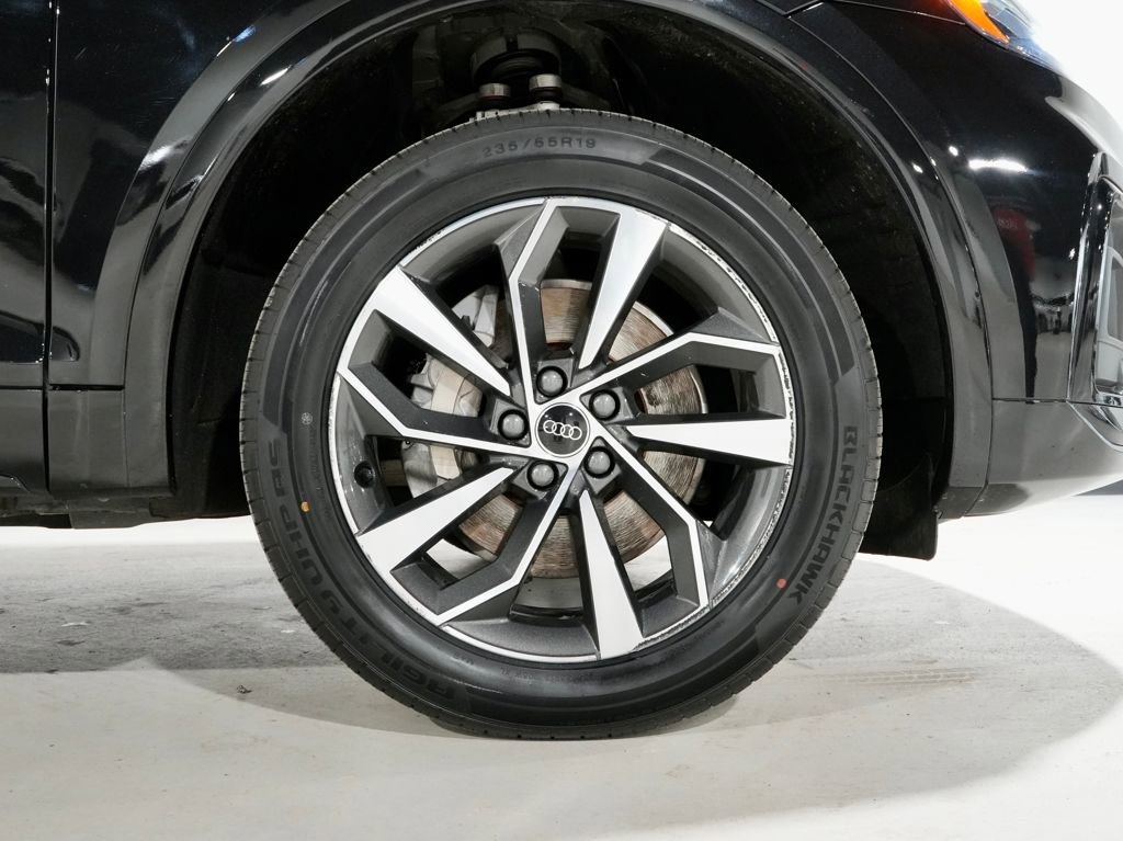 Used 2024 Audi Q5 2.0T Premium image 35