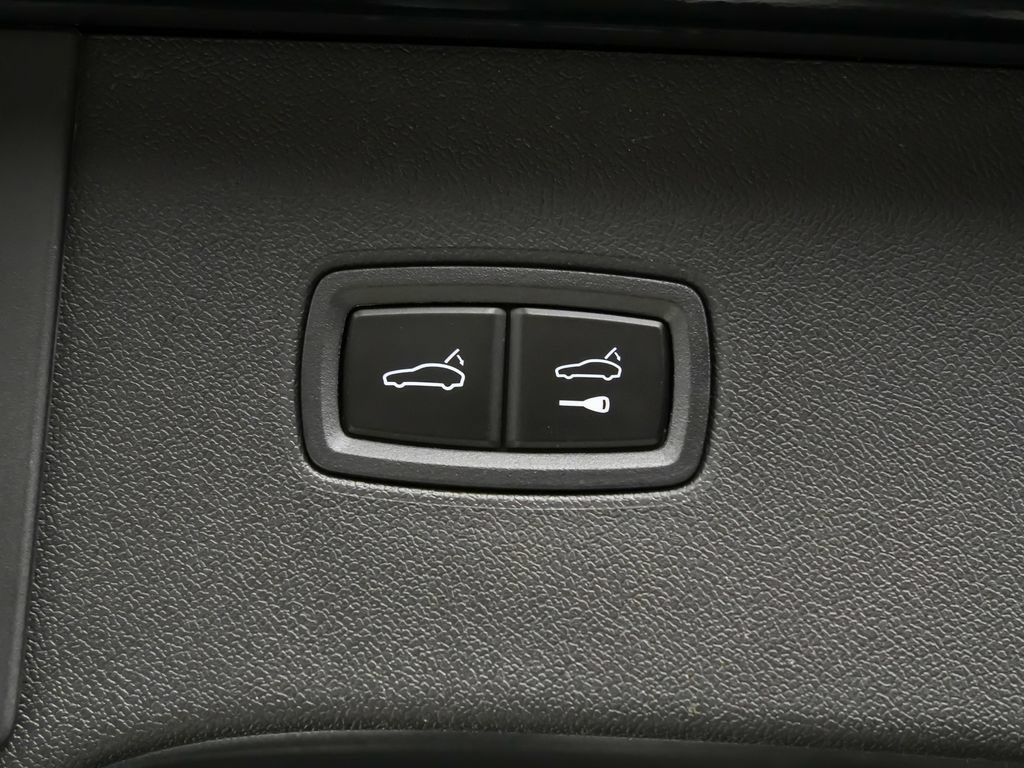 New 2026 Porsche Cayenne GTS AWD/4WD image 14