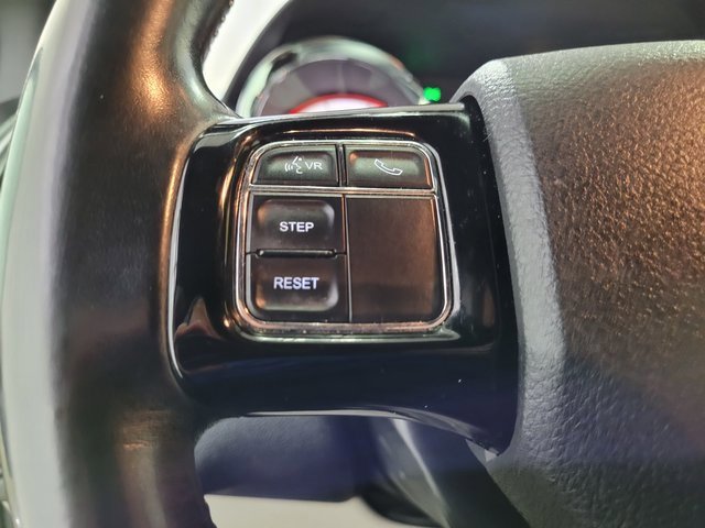 Used 2018 Dodge Grand Caravan SXT image 27