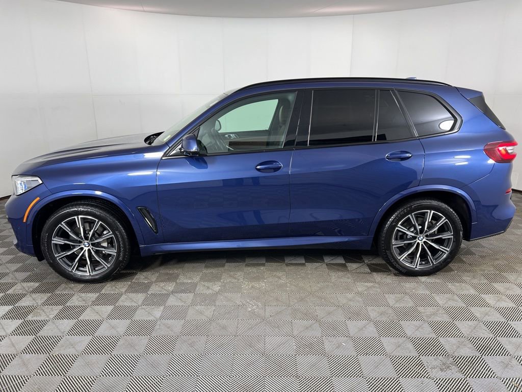 Certified 2022 BMW X5 xDrive40i w/ M Sport Package image 12