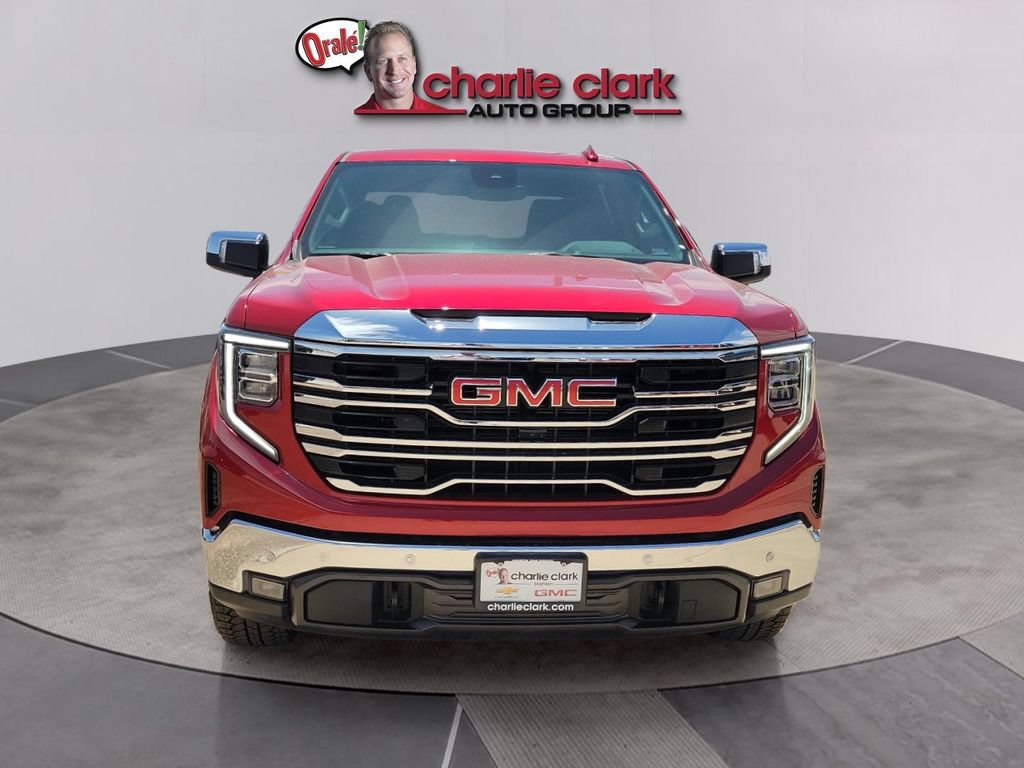 Used 2025 GMC Sierra 1500 SLT RWD image 8