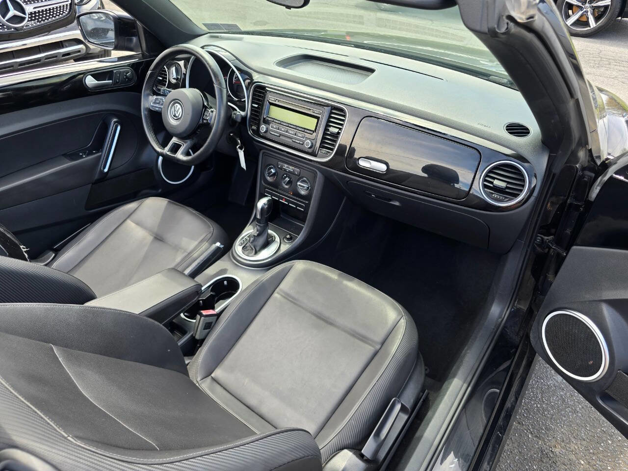 Used 2014 Volkswagen Beetle 2.5 image 28