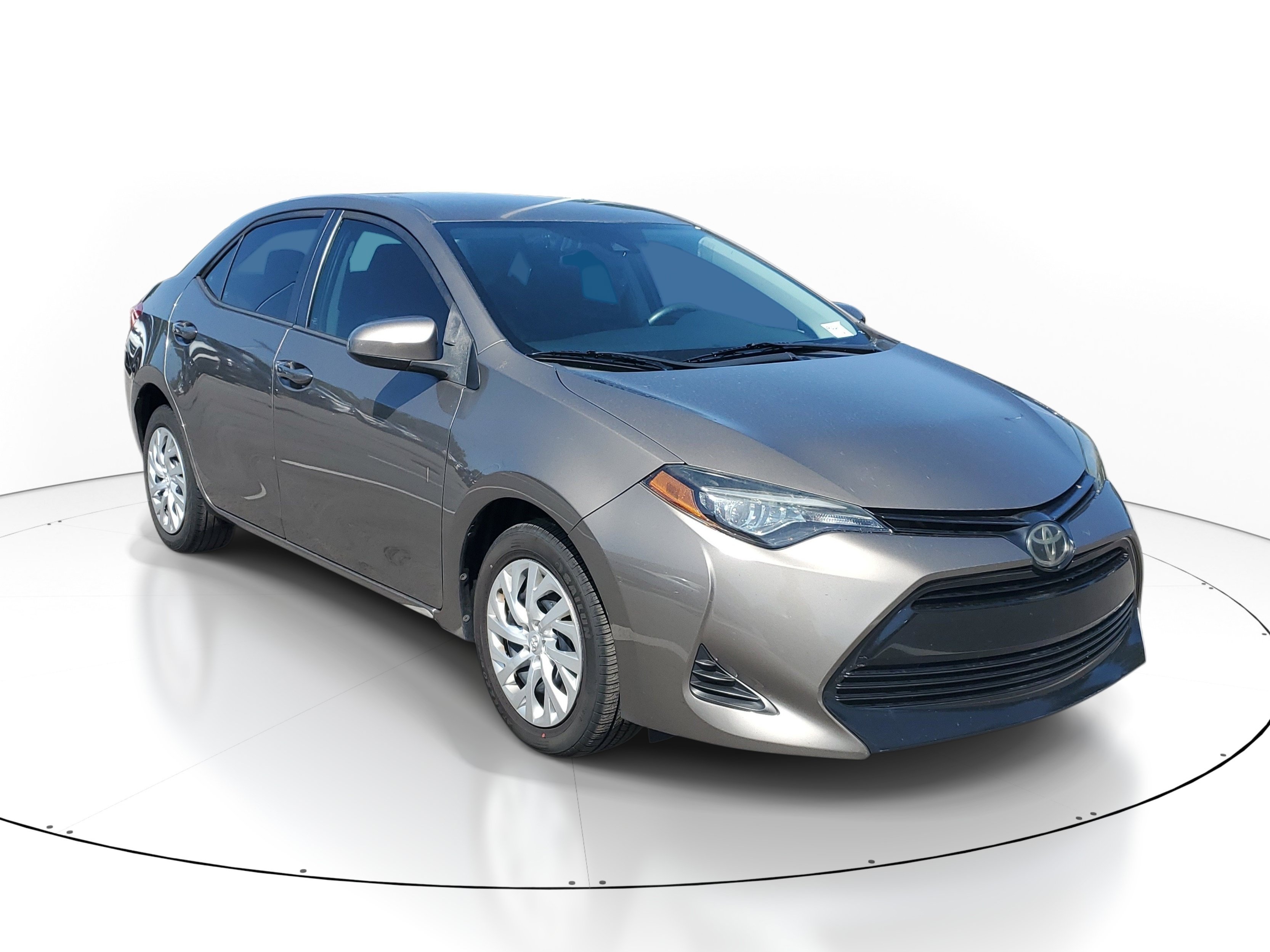 Used 2019 Toyota Corolla LE FWD image 2