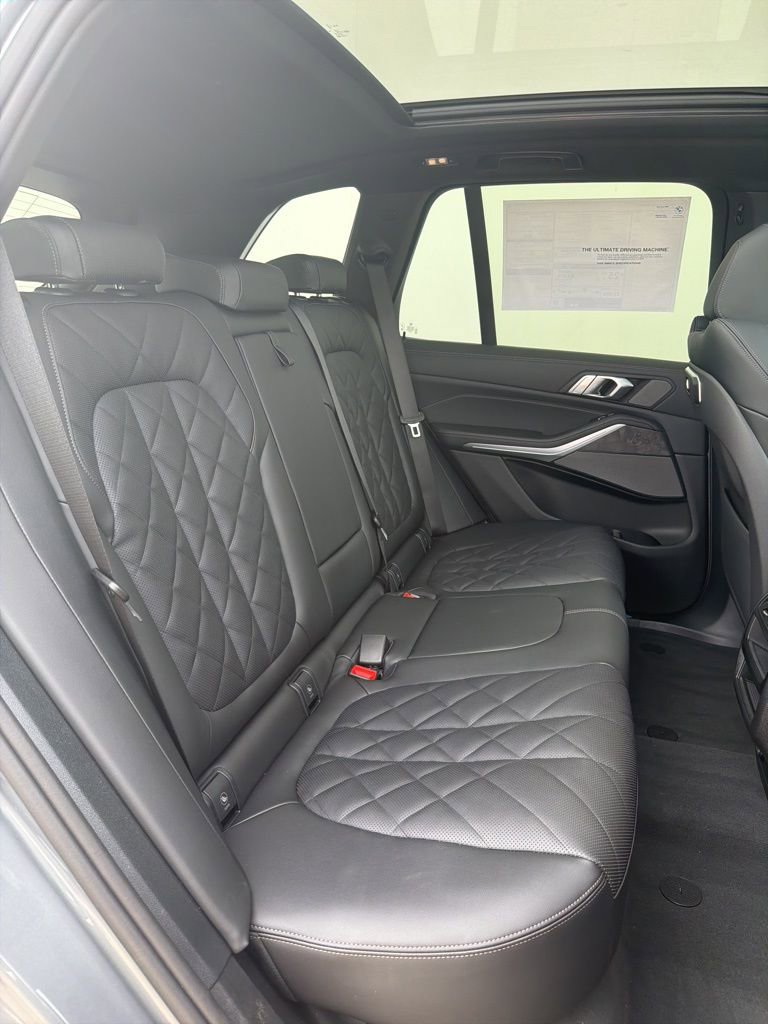 New 2026 BMW X5 xDrive40i AWD/4WD image 14