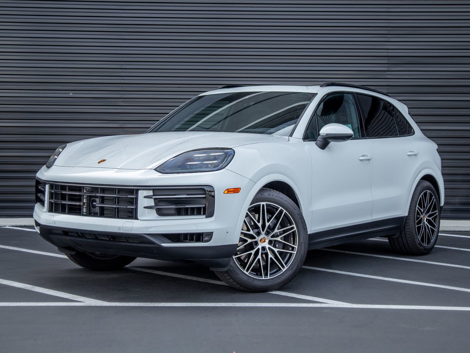 Certified 2026 Porsche Cayenne AWD/4WD image 1