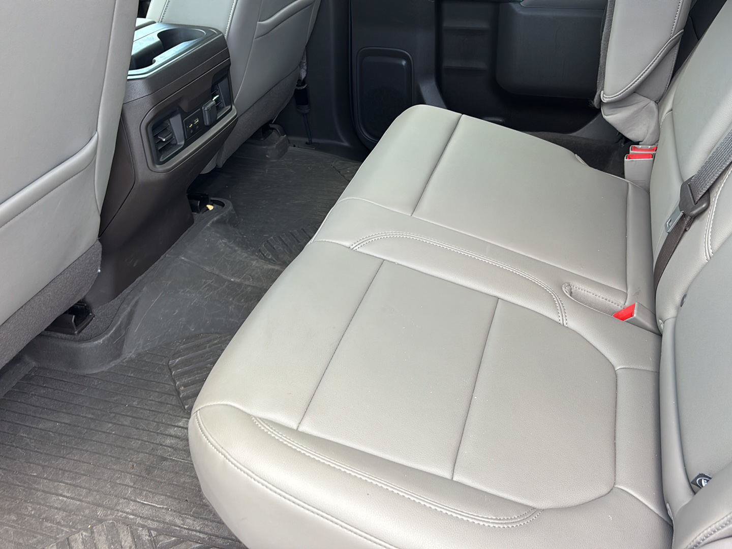 Used 2020 Chevrolet Silverado 1500 RST AWD/4WD image 16