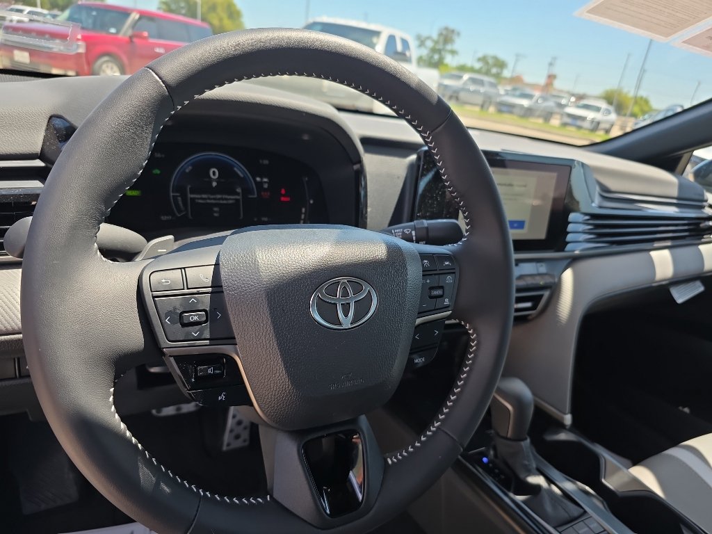 Certified 2026 Toyota Camry SE w/ Convenience Package image 11