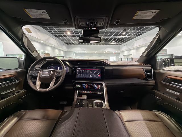 Used 2023 GMC Sierra 1500 Denali AWD/4WD image 16