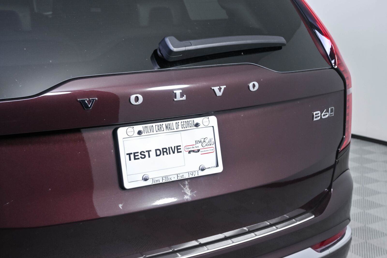 New 2026 Volvo XC90 B6 Plus w/ Protection Package Premier AWD/4WD image 38