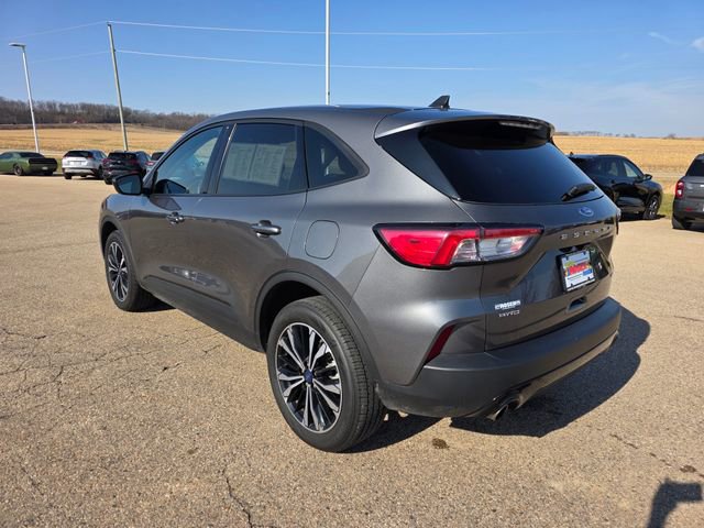 Used 2022 Ford Escape SE w/ SE Sport Appearance Package image 29