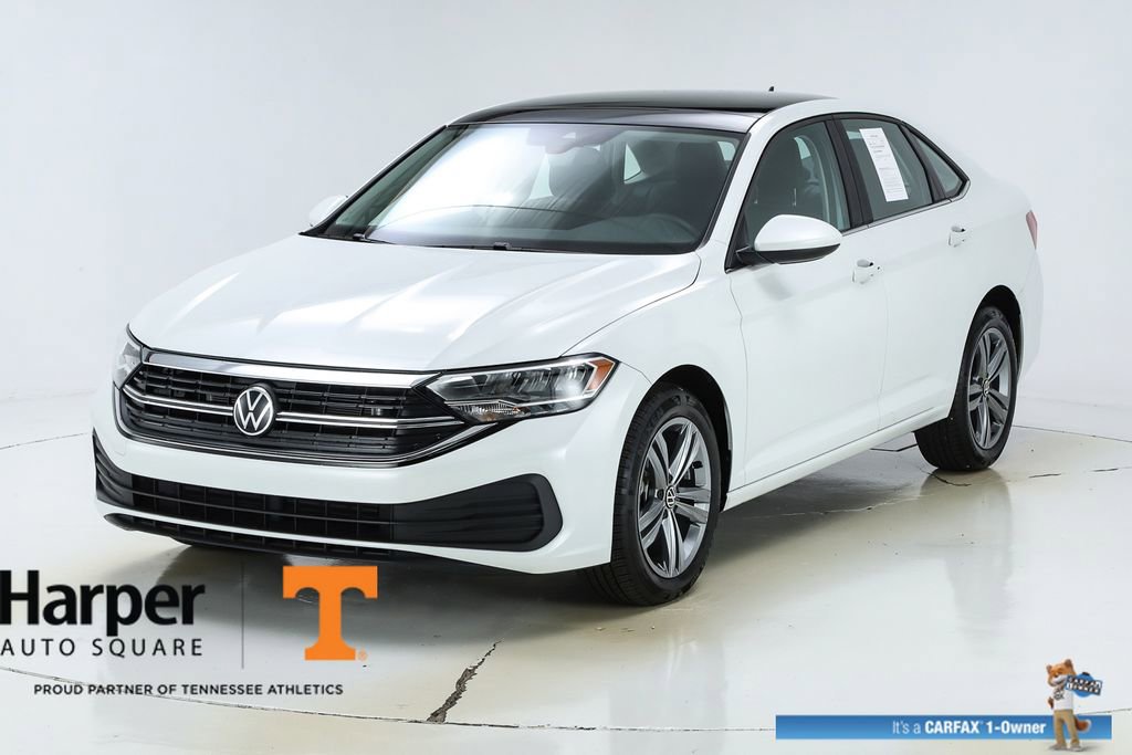 Used 2024 Volkswagen Jetta SE w/ Panoramic Sunroof Package image 38