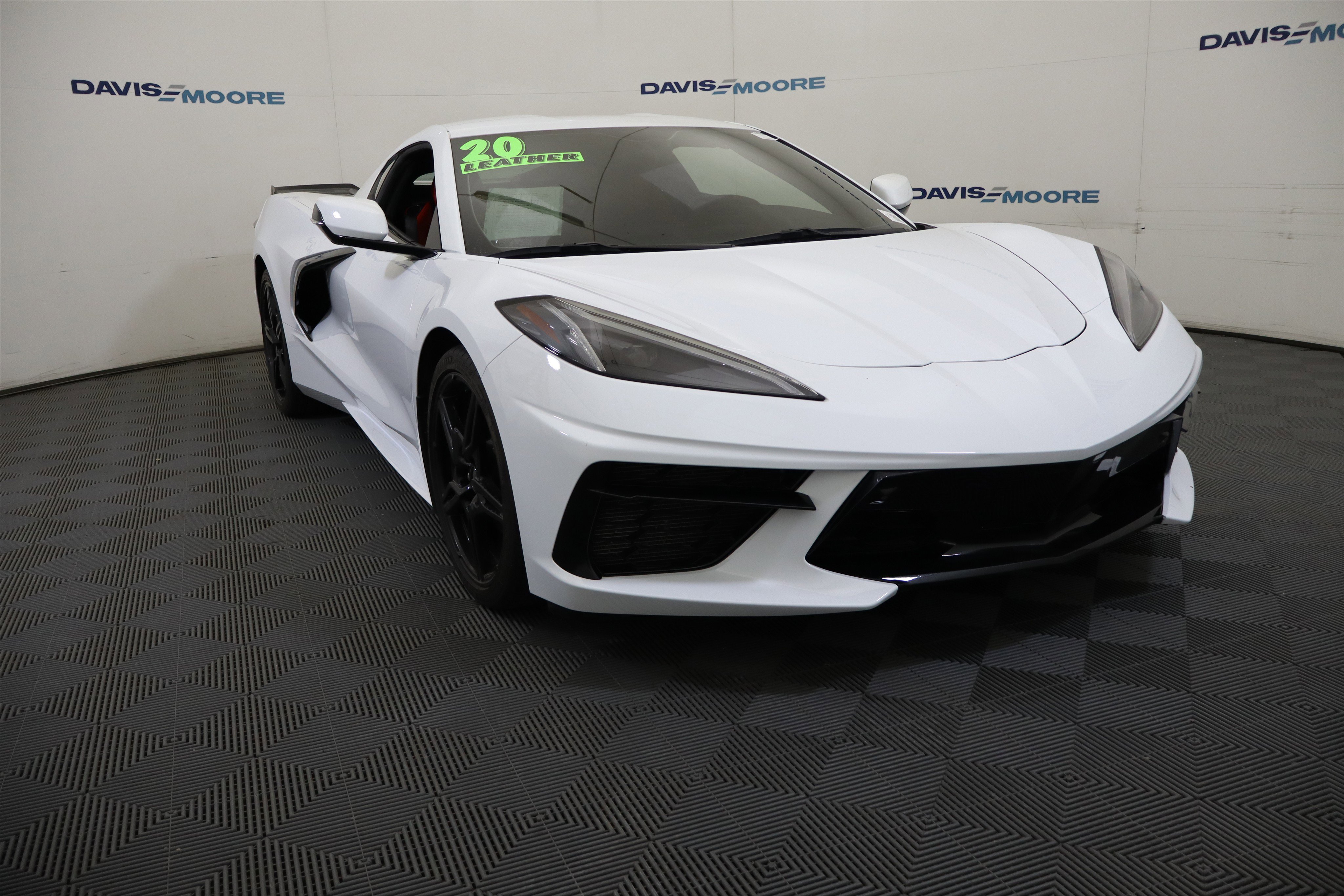 Used 2020 Chevrolet Corvette Stingray Preferred Cpe w/ 2LT Preferred Equipment Group image 3