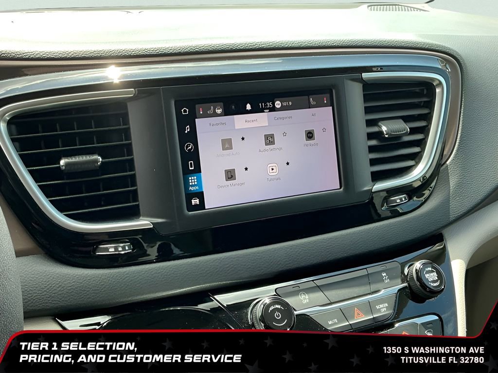 Used 2023 Chrysler Voyager LX FWD image 26