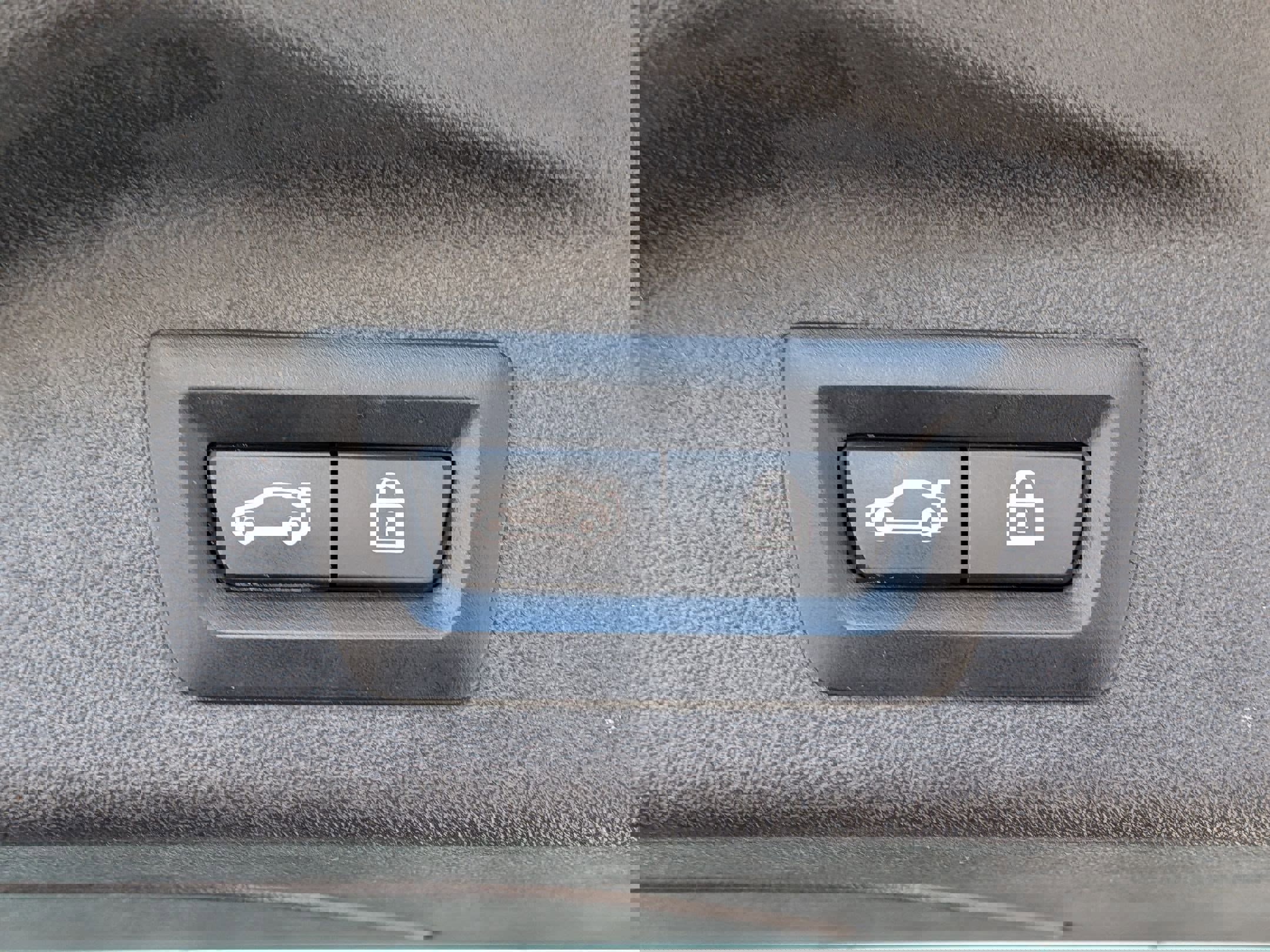 Used 2023 BMW X7 xDrive40i w/ Executive Package image 39