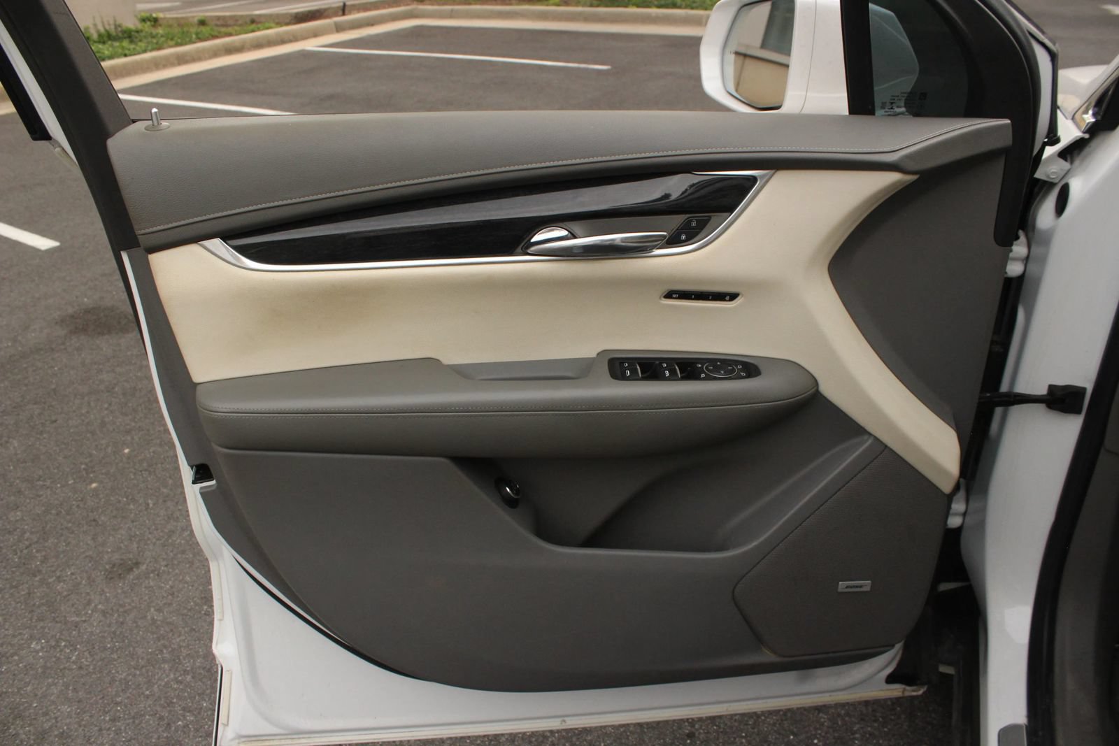 Used 2020 Cadillac XT6 Premium Luxury AWD/4WD image 15