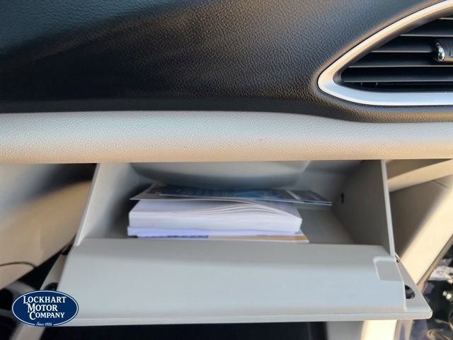 Used 2023 Chrysler Pacifica Touring-L image 25