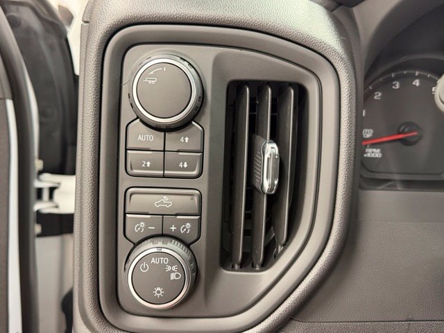 Certified 2025 Chevrolet Silverado 1500 Custom Trail Boss AWD/4WD image 15