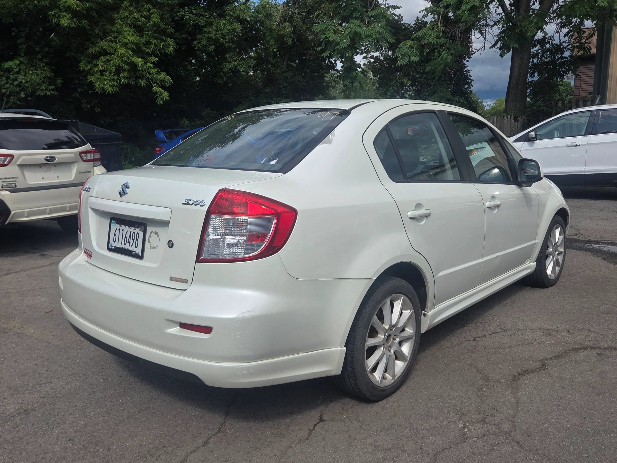 Used 2009 Suzuki SX4 Sport FWD image 4