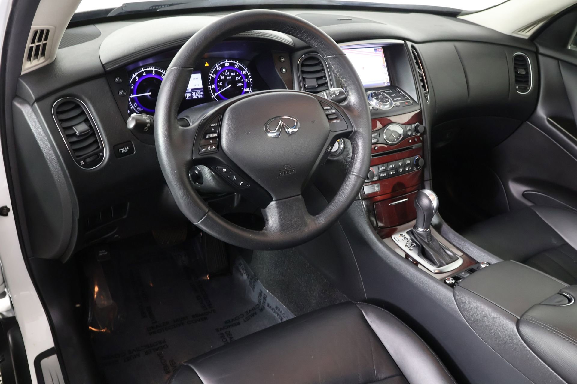 Used 2017 INFINITI QX50 Base image 4