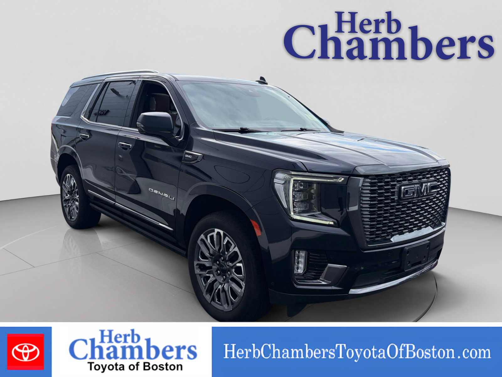 Used 2024 GMC Yukon Denali Ultimate AWD/4WD image 1