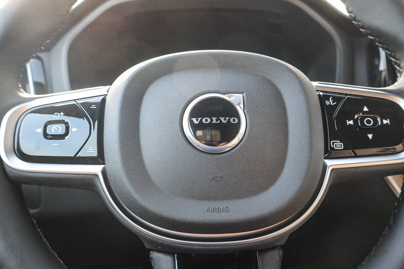 New 2026 Volvo XC60 B5 Plus w/ Climate Package image 34