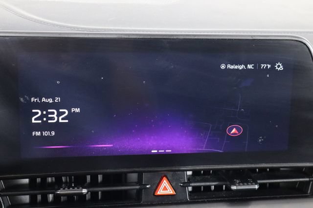 Used 2025 Kia Sportage EX FWD image 30