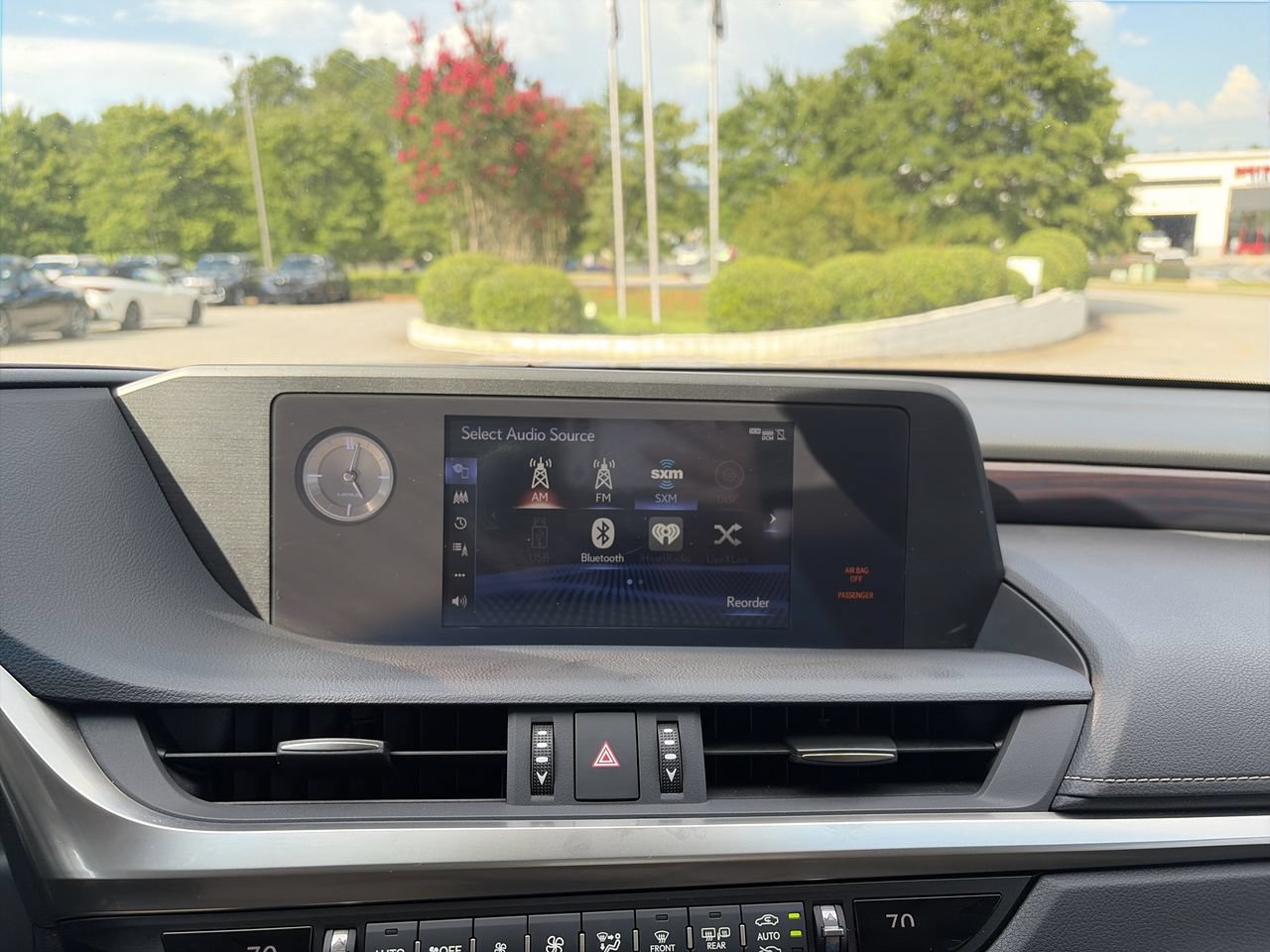 Used 2019 Lexus ES 350 w/ Premium Package FWD image 23