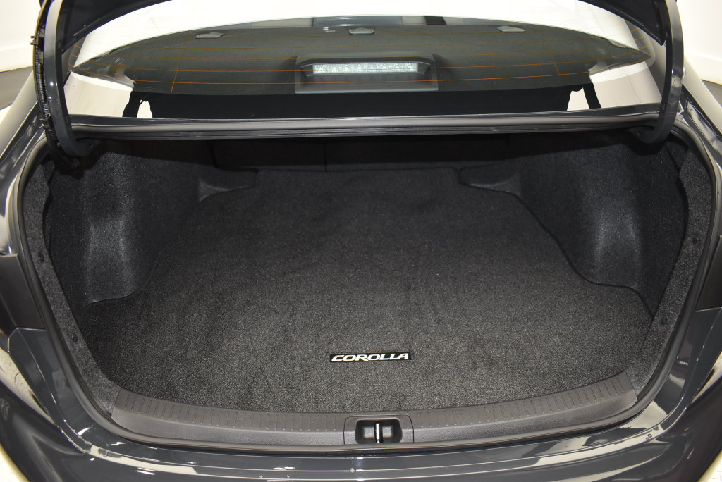 Used 2025 Toyota Corolla SE FWD image 33