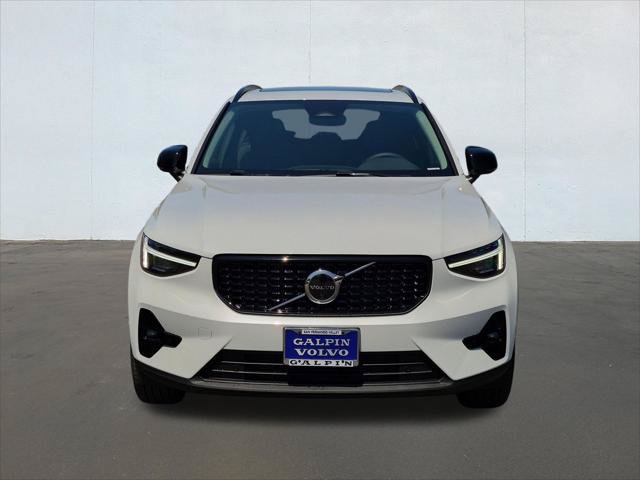 New 2026 Volvo XC40 B5 Ultra w/ Protection Package Premier AWD/4WD image 4