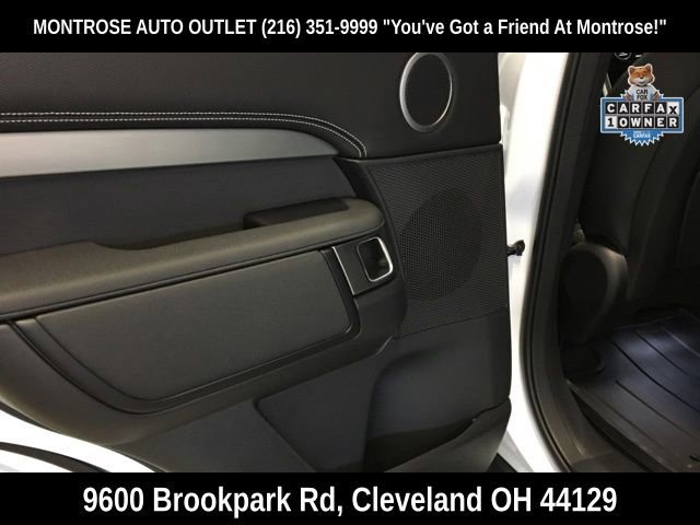 Used 2024 Land Rover Discovery Dynamic SE image 25