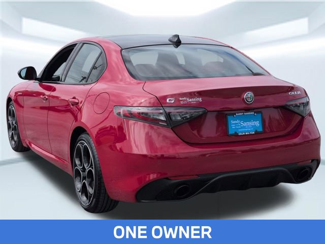 Used 2024 Alfa Romeo Giulia Veloce image 3