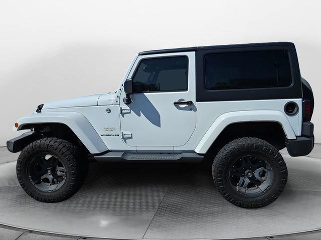 Used 2015 Jeep Wrangler Sahara w/ Connectivity Group AWD/4WD image 2