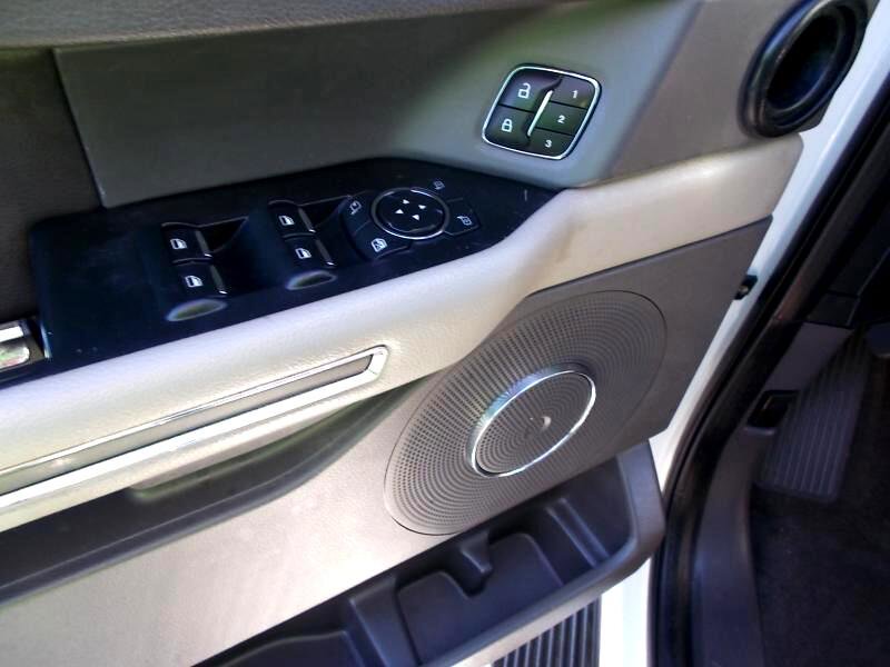 Used 2020 Ford Expedition XLT w/ Equipment Group 202A image 28