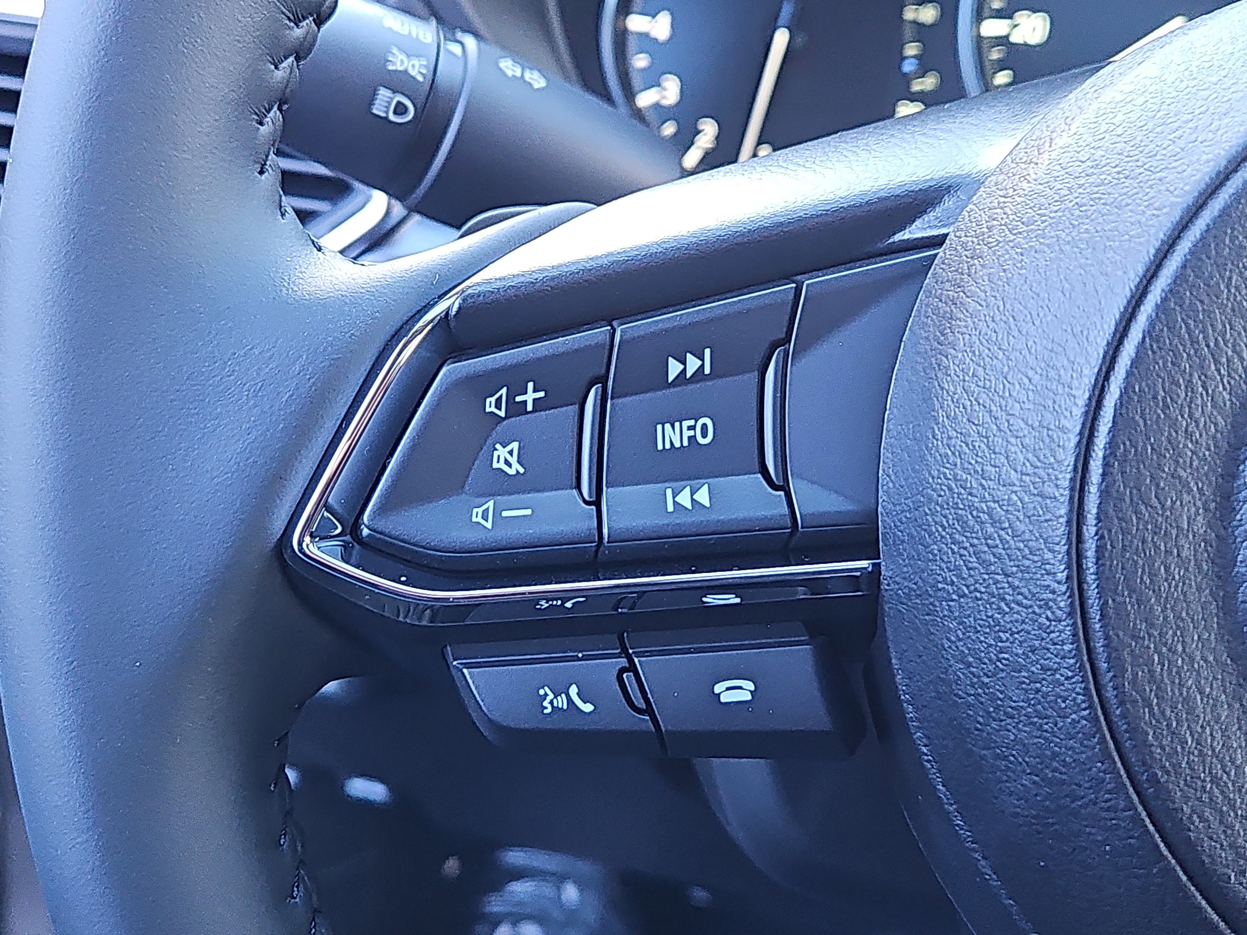 New 2025 MAZDA CX-5 AWD 2.5 S w/ Premium Plus Pkg image 15