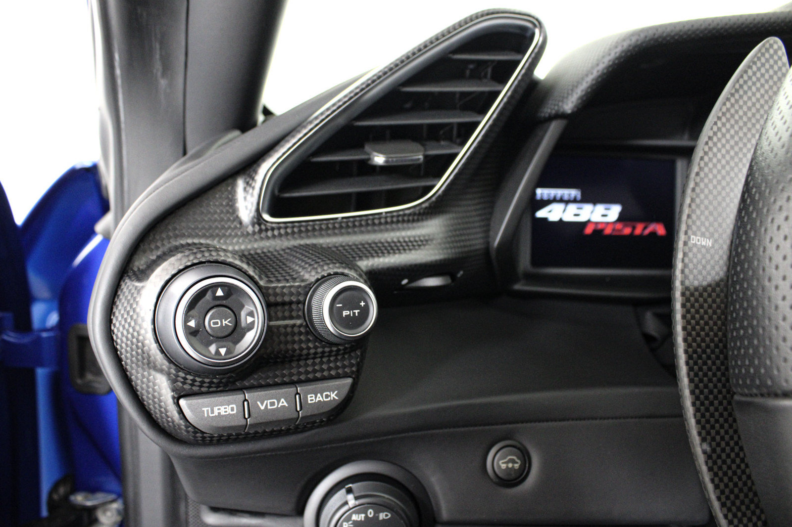 Used 2020 Ferrari 488 Pista Coupe RWD image 29