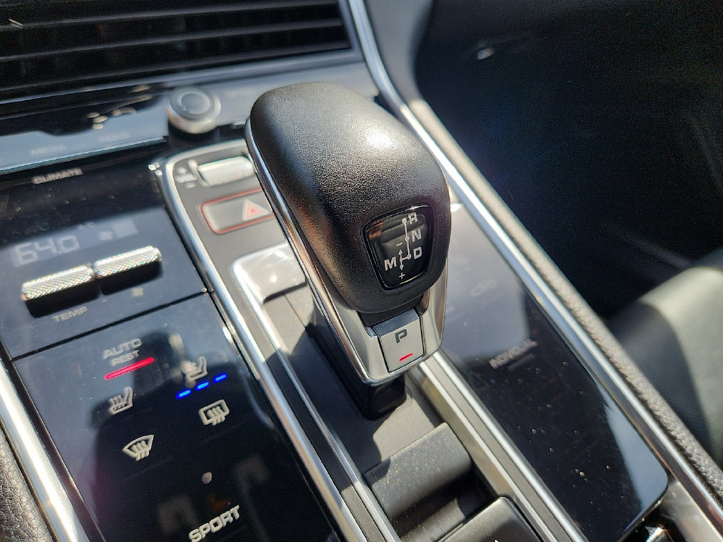 Used 2019 Porsche Panamera 4 AWD/4WD image 15