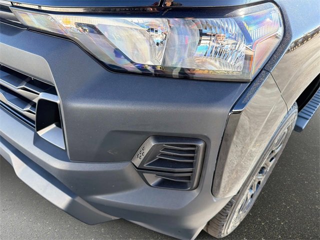 Used 2025 Chevrolet Colorado W/T w/ WT Custom Package image 9