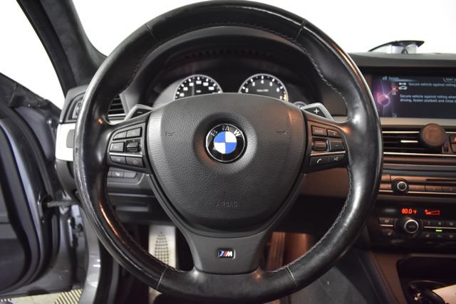 Used 2013 BMW M5 RWD image 16