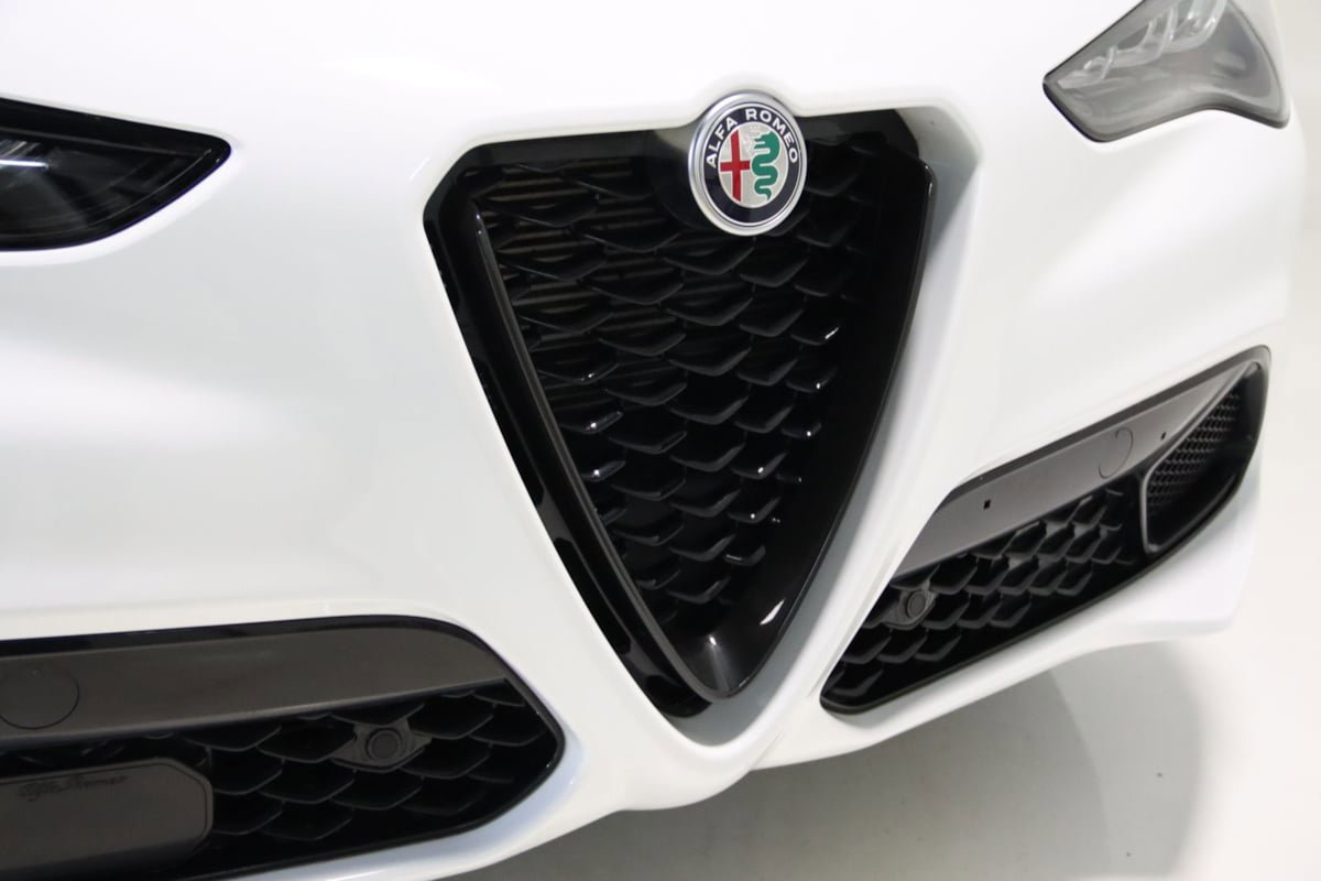 Used 2024 Alfa Romeo Stelvio Veloce image 31