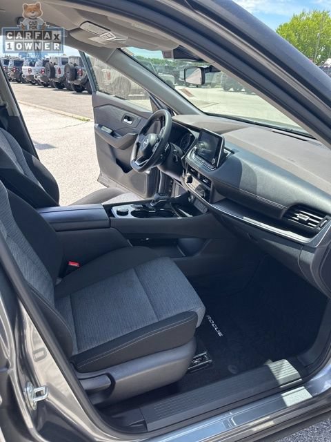 Used 2023 Nissan Rogue SV AWD/4WD image 14