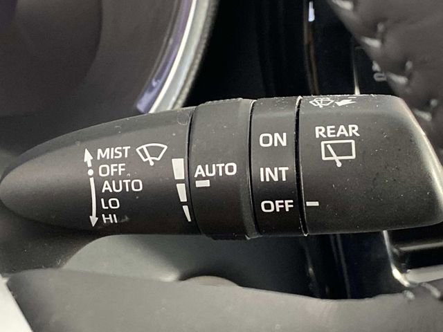Used 2025 Toyota Highlander Platinum AWD/4WD image 19