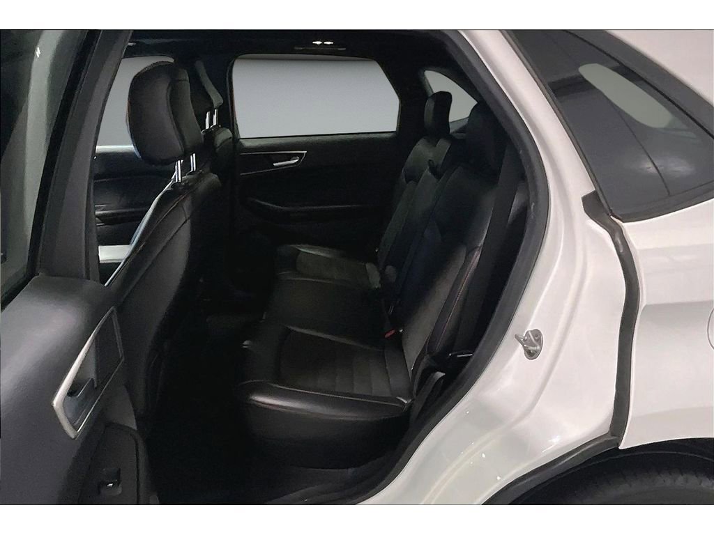 Used 2022 Ford Edge ST-Line image 28