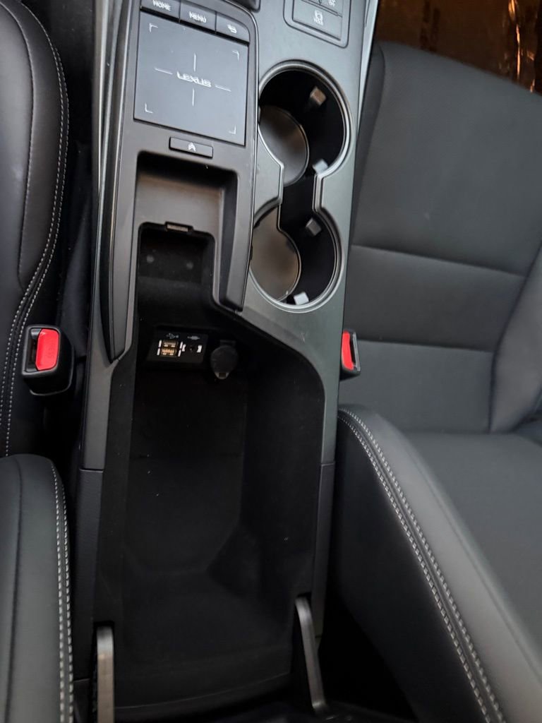 Used 2025 Lexus IS 300 IS 300 w/ Premium Package image 24