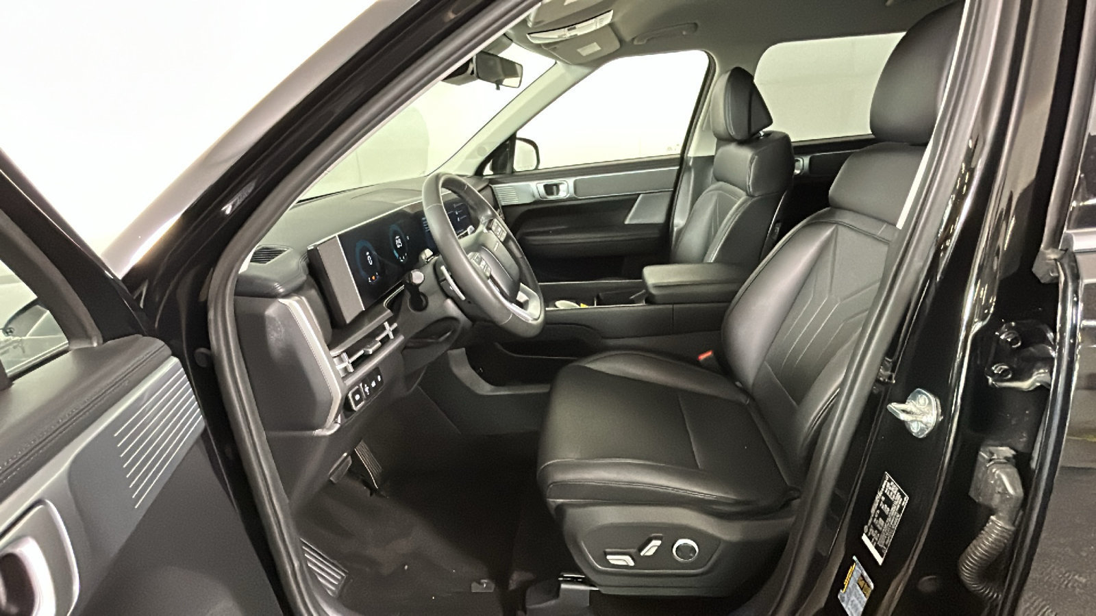 Certified 2024 Hyundai Santa Fe SEL AWD/4WD image 15
