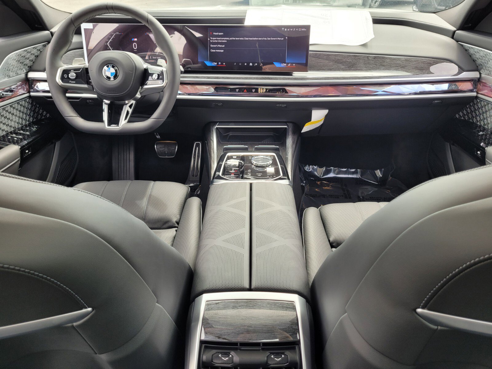 Used 2026 BMW 760i xDrive w/ Executive Package image 13