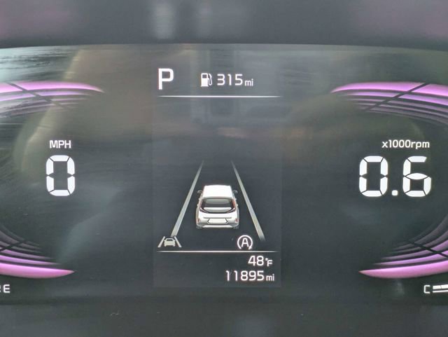 Used 2025 Kia Soul LX image 29