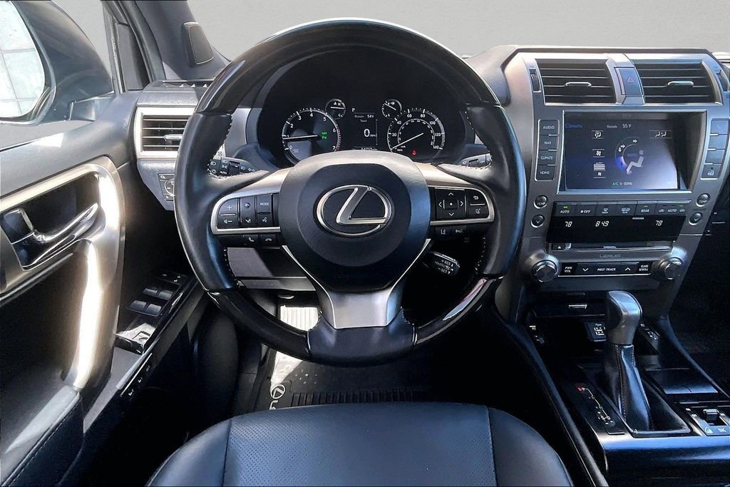 Used 2021 Lexus GX 460 Premium w/ Premium Package AWD/4WD image 9