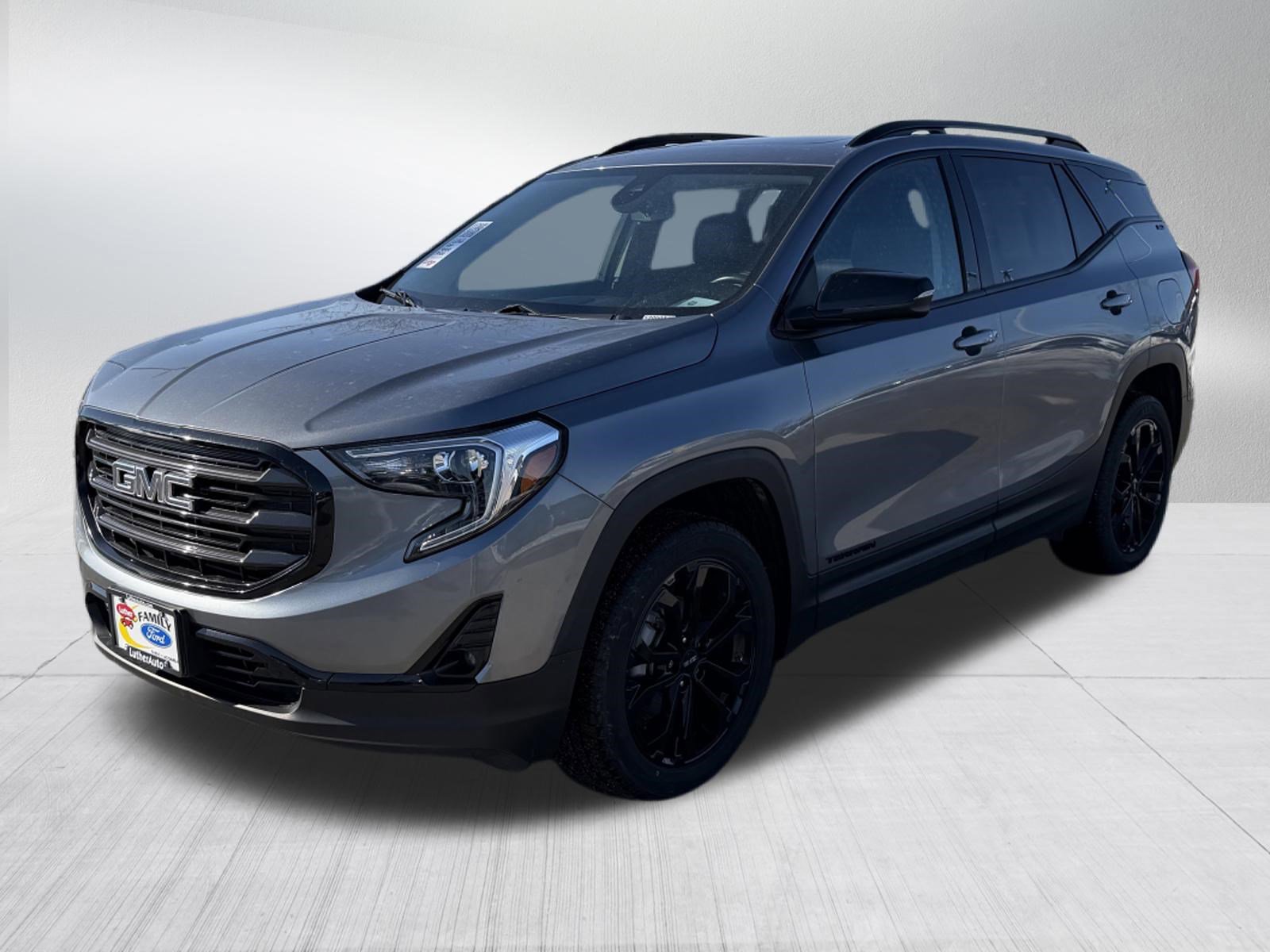 Used 2021 GMC Terrain SLT w/ Infotainment Package II image 3