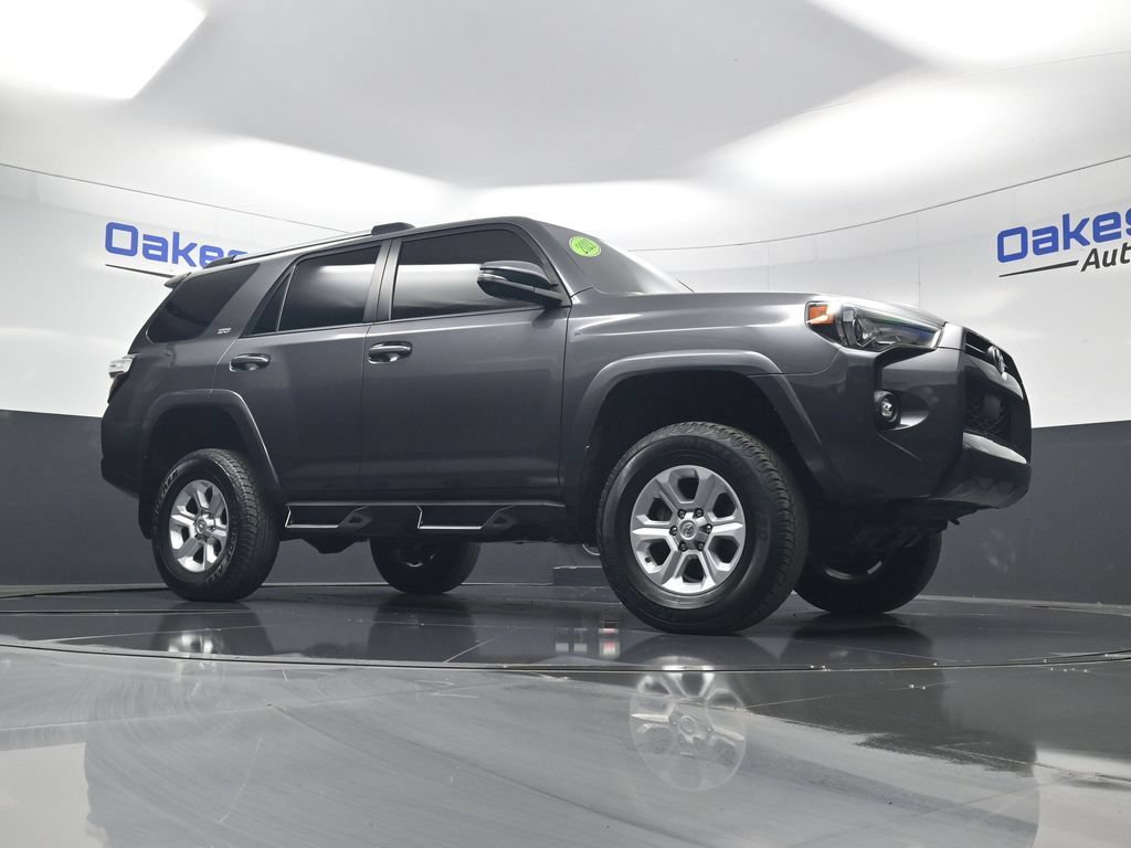 Used 2021 Toyota 4Runner SR5 Premium w/ Moonroof Package AWD/4WD image 42
