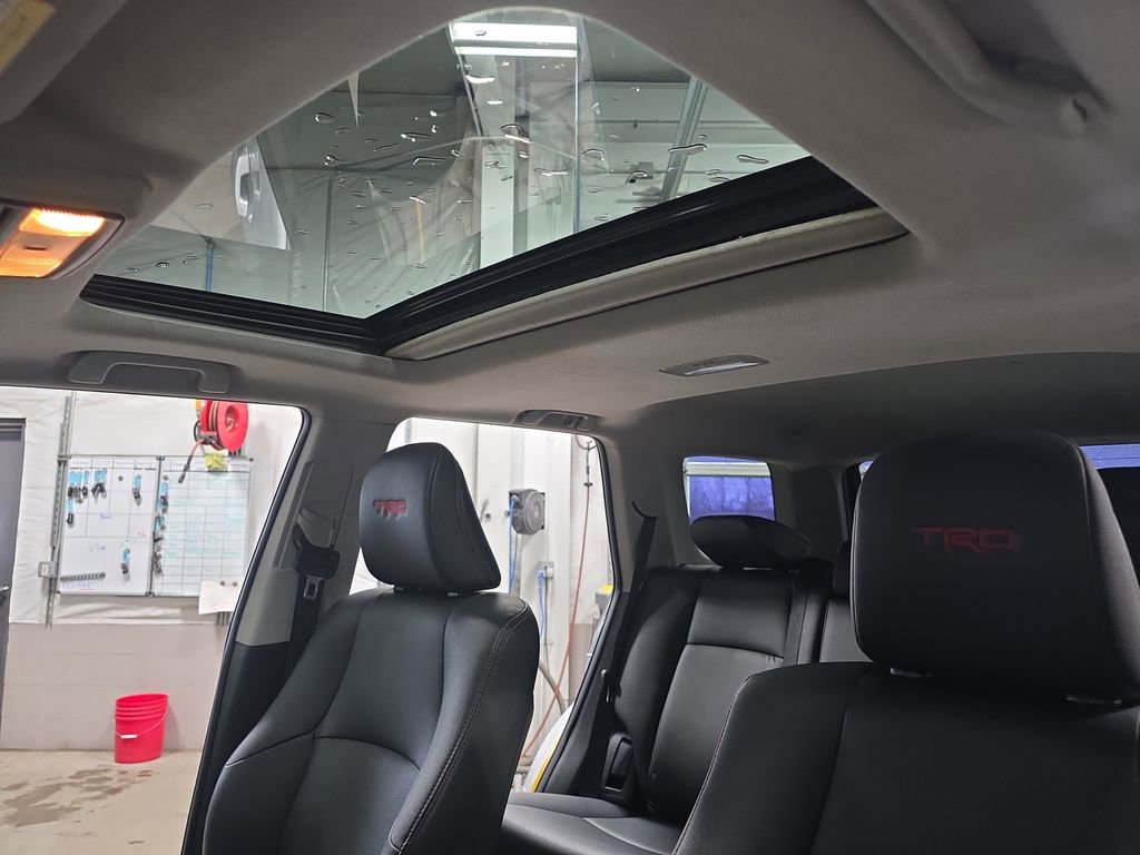 Used 2022 Toyota 4Runner TRD Off-Road Premium image 29
